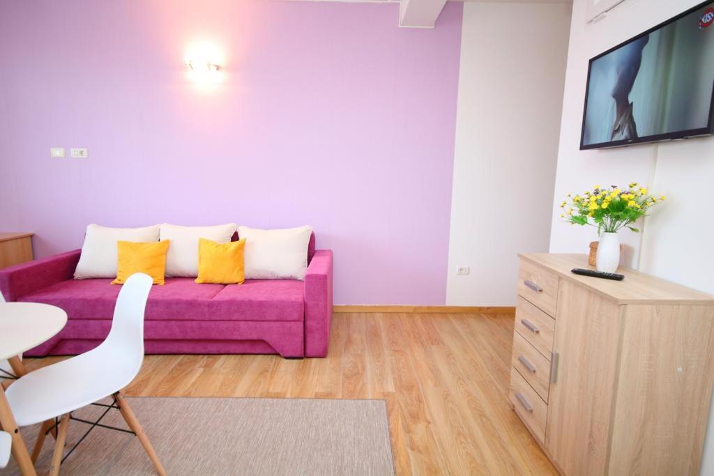 Flowers Apartments Тімішоара Екстер'єр фото
