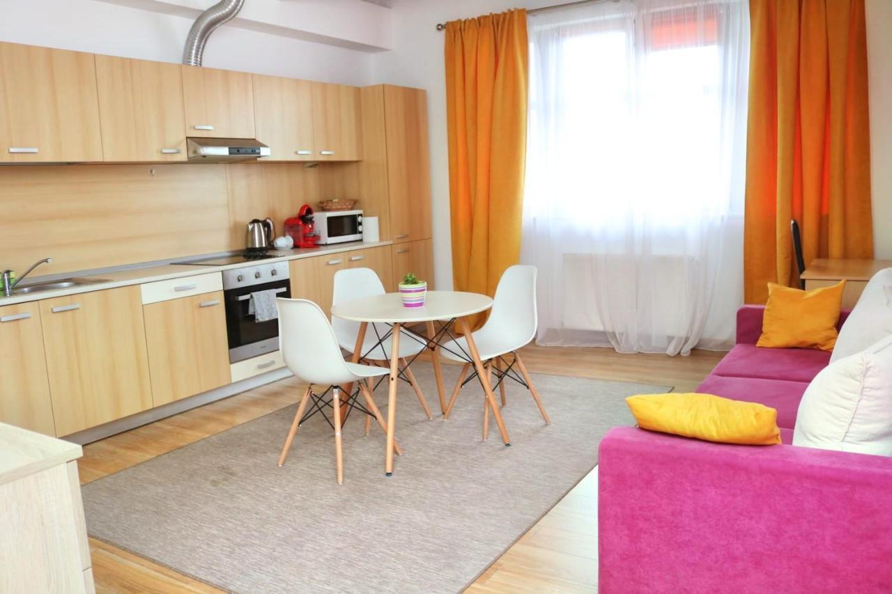 Flowers Apartments Тімішоара Екстер'єр фото