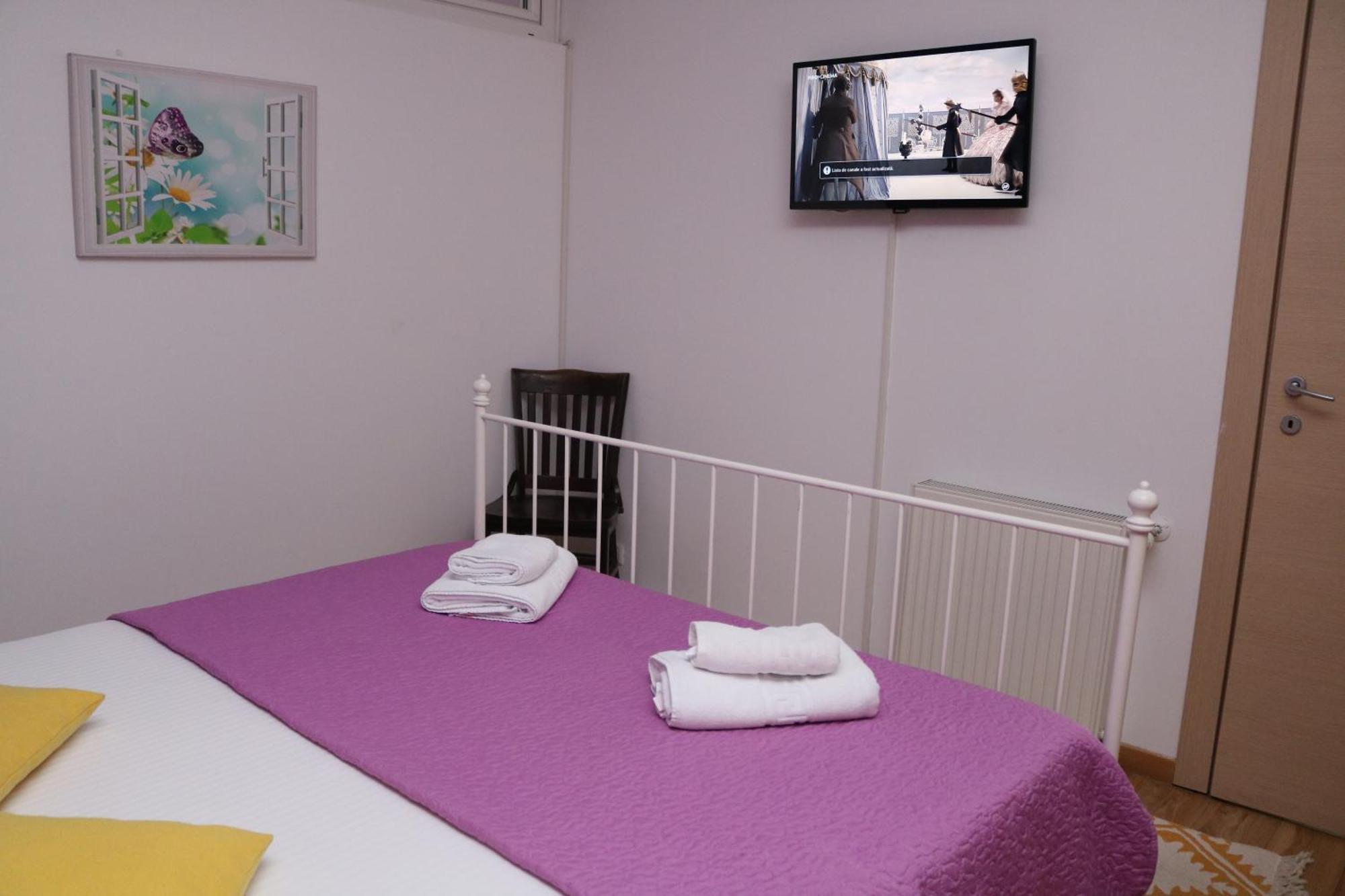 Flowers Apartments Тімішоара Номер фото