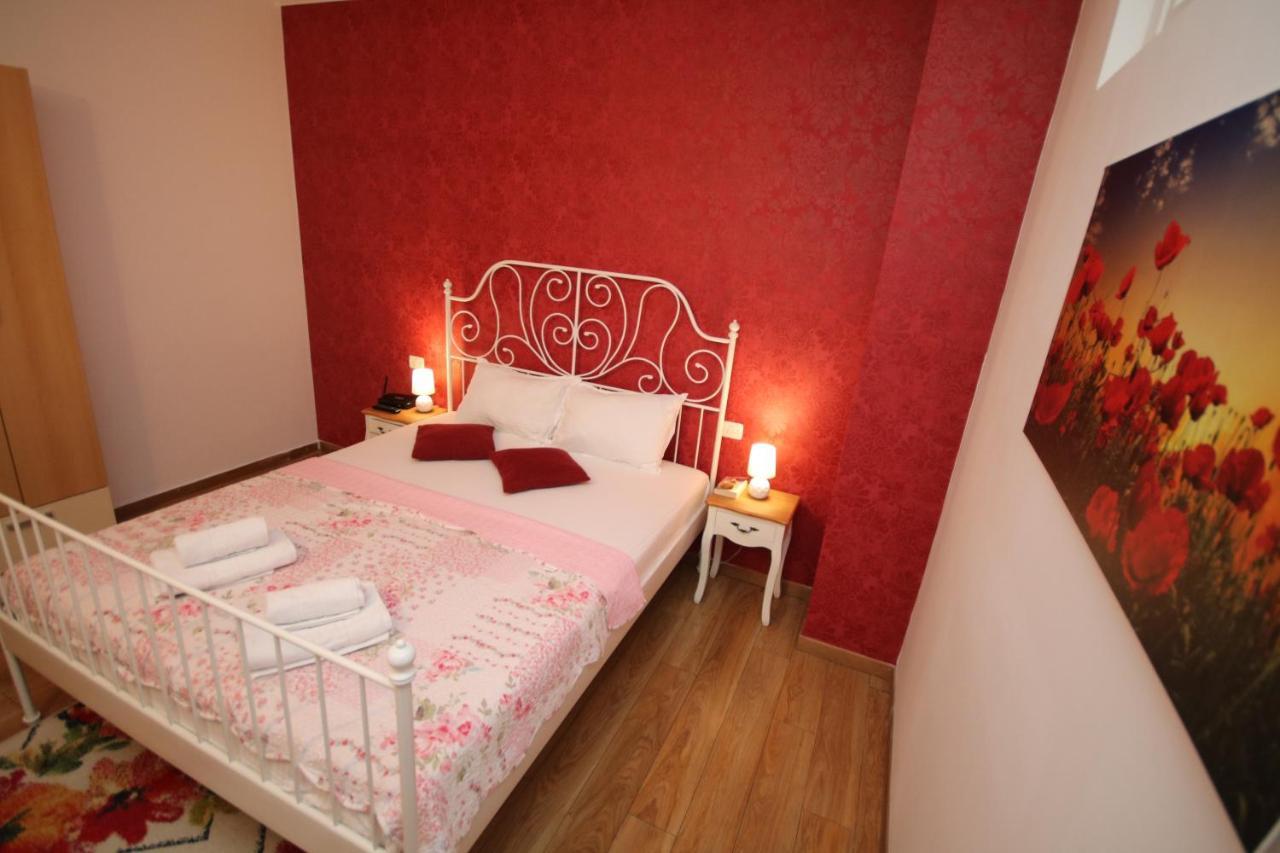 Flowers Apartments Тімішоара Екстер'єр фото